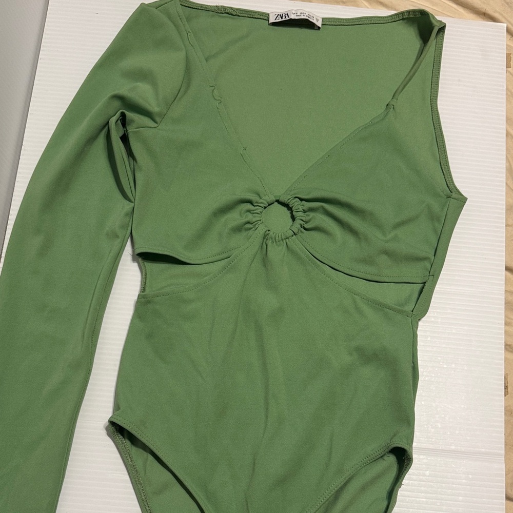 Zara Light Green Garment